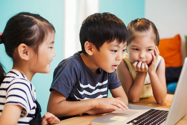 Speech therapy for language delay
